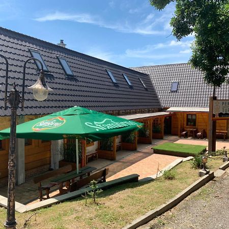 Penzion Turista Banská Štiavnica Eksteriør bilde