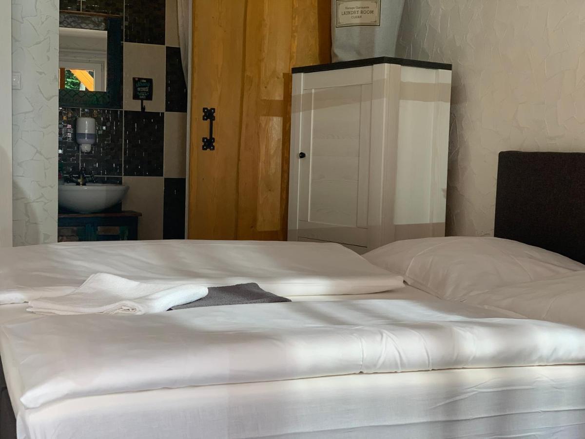 Penzion Turista Banská Štiavnica Eksteriør bilde