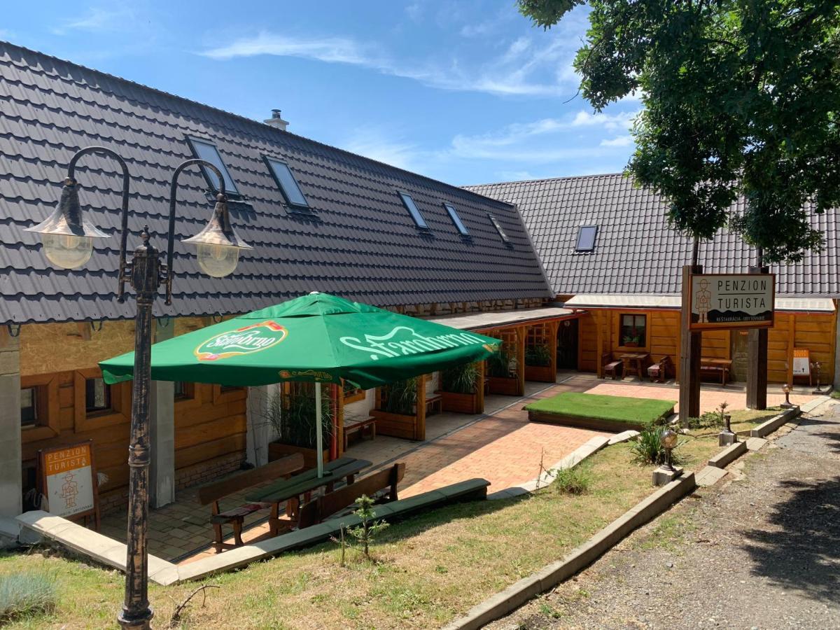 Penzion Turista Banská Štiavnica Eksteriør bilde